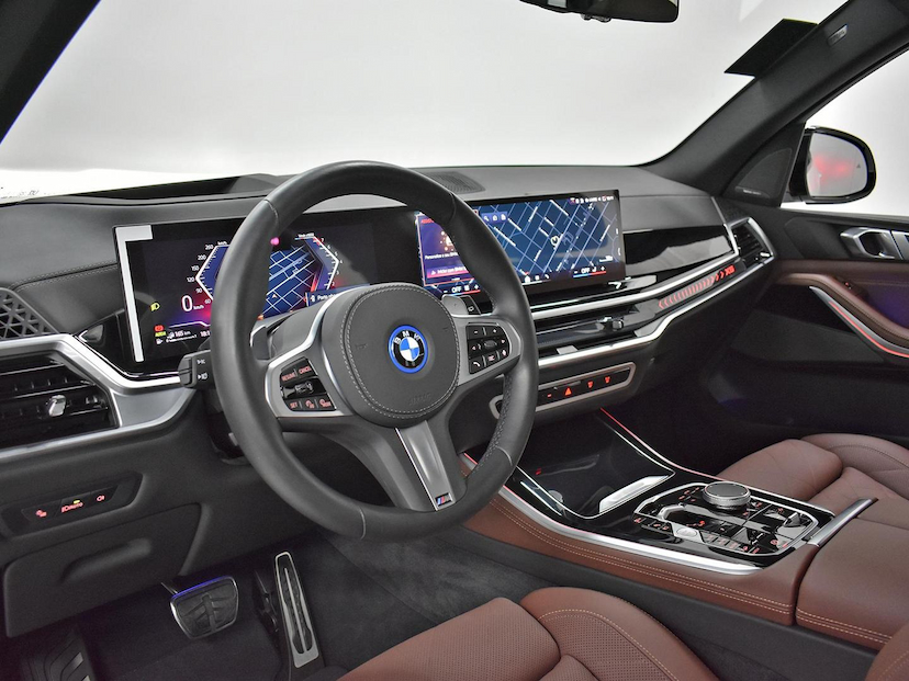 Foto do veículo BMW X5  XDRIVE 50E 3.0 M SPORT AUT. (HIBRIDO) 2026 13.005 KM 725.000,00