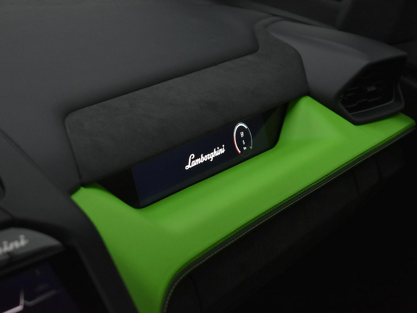 Foto do veículo LAMBORGHINI TEMERARIO  2026 150 KM 5.200.000,00