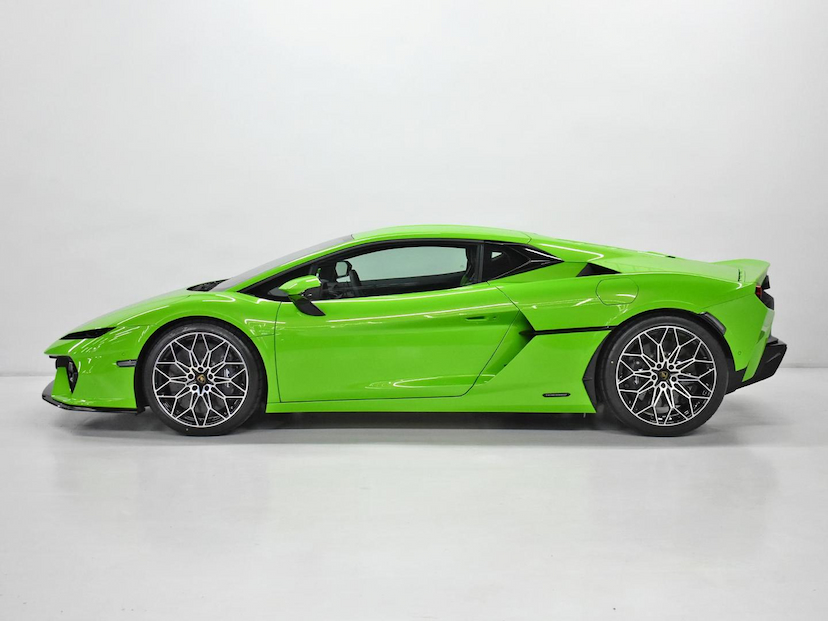 Foto do veículo LAMBORGHINI TEMERARIO  2026 150 KM 5.200.000,00