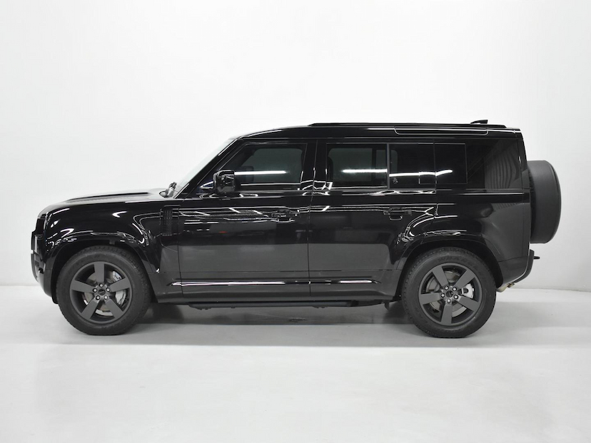 Foto do veículo LAND ROVER DEFENDER LAND ROVER  110 X-DY.HSE D350 DIE AUT. HIB 2026 630 KM 795.000,00
