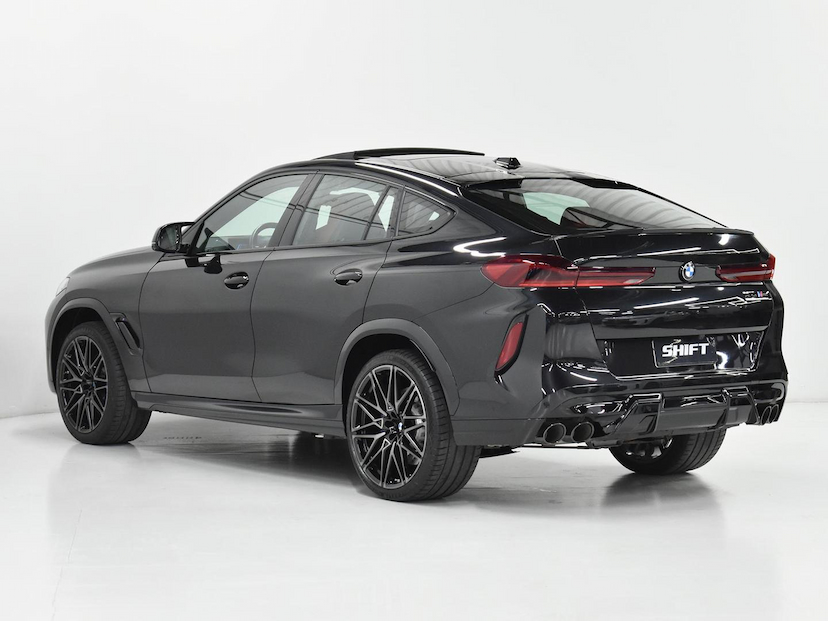 Foto do veículo BMW X6  M COMPETITION 4.4 V8 BI-TB (HIB) AUT. 2024 10.290 KM 890.000,00