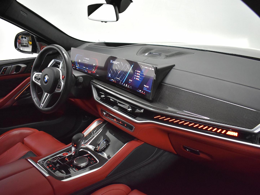 Foto do veículo BMW X6  M COMPETITION 4.4 V8 BI-TB (HIB) AUT. 2024 10.290 KM 890.000,00