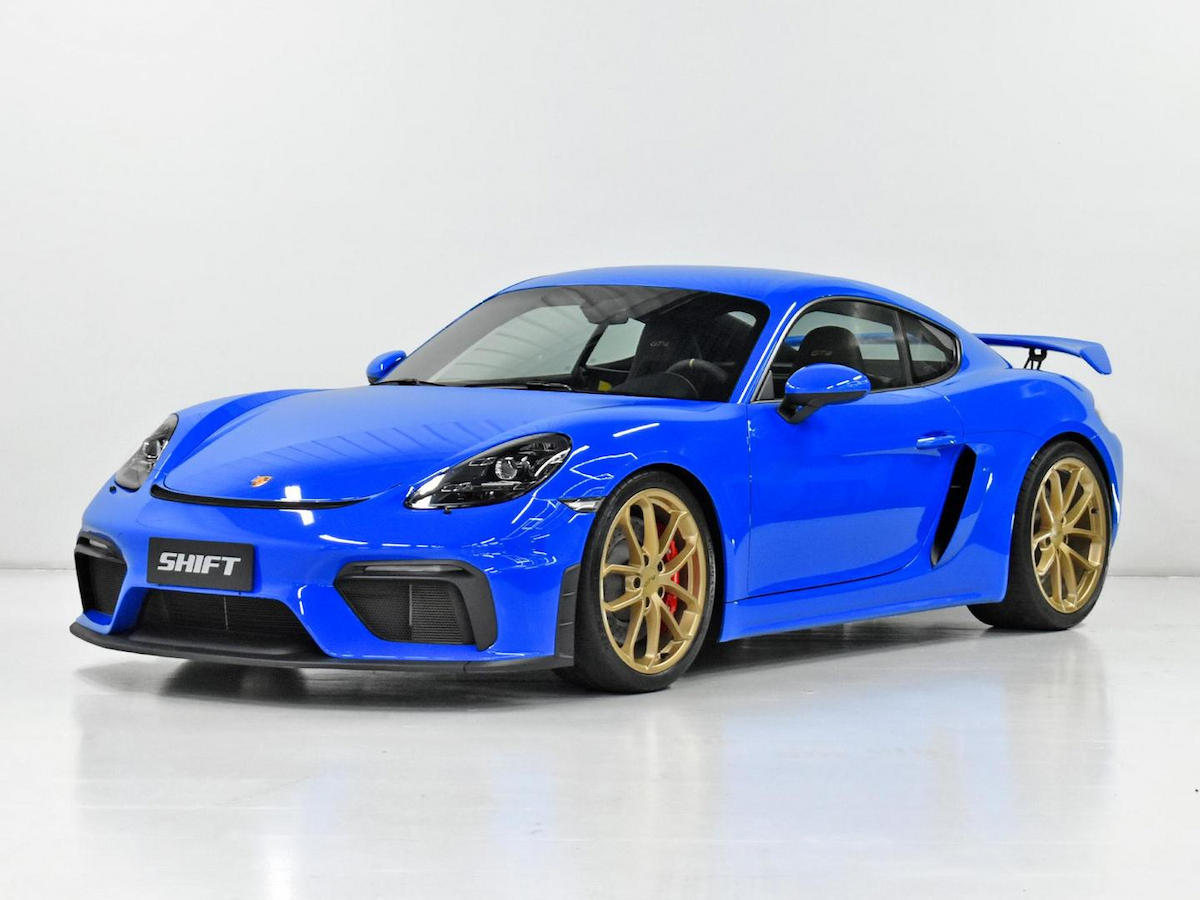 Foto do veículo PORSCHE 718  CAYMAN GT4 4.0 420CV 2023/2023 4.890 KM R$ 980.000,00