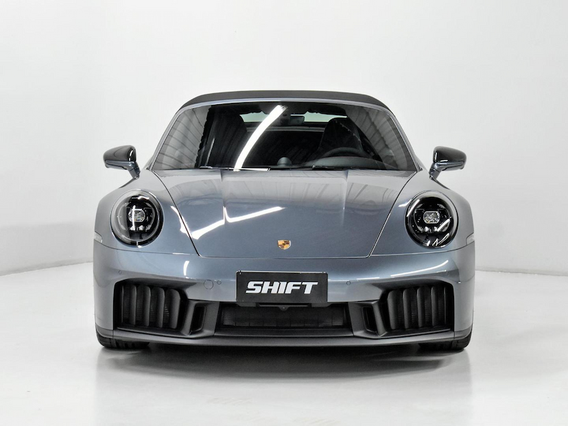 Foto do veículo PORSCHE 911  CARRERA GTS CABRIOLET 3.6 (992) 2025 825 KM 1.340.000,00