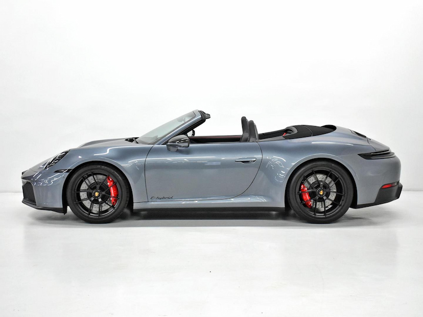 Foto do veículo PORSCHE 911  CARRERA GTS CABRIOLET 3.6 (992) 2025 825 KM 1.340.000,00