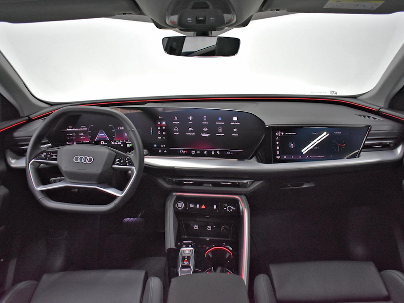 Foto do veículo AUDI Q5  SPORTBACK S-LINE 2.0 TFSI QUAT S-TRON 2025 3.845 KM 430.000,00
