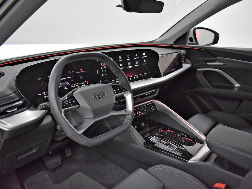 Foto do veículo AUDI Q5  SPORTBACK S-LINE 2.0 TFSI QUAT S-TRON 2025 3.845 KM 430.000,00