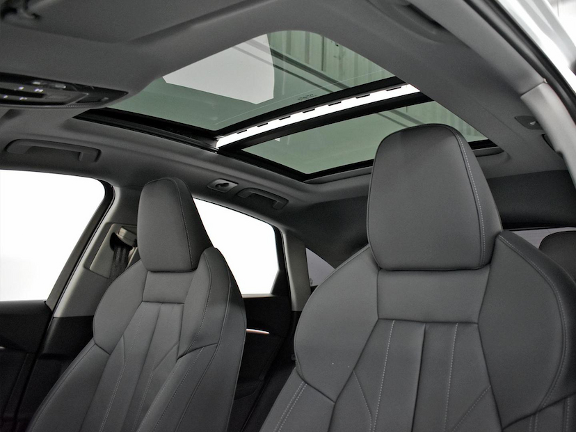 Foto do veículo AUDI Q5  SPORTBACK S-LINE 2.0 TFSI QUAT S-TRON 2025 3.845 KM 430.000,00