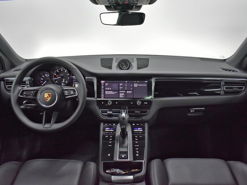 Foto do veículo PORSCHE MACAN  2.0 TURBO 2026 55 KM 575.000,00