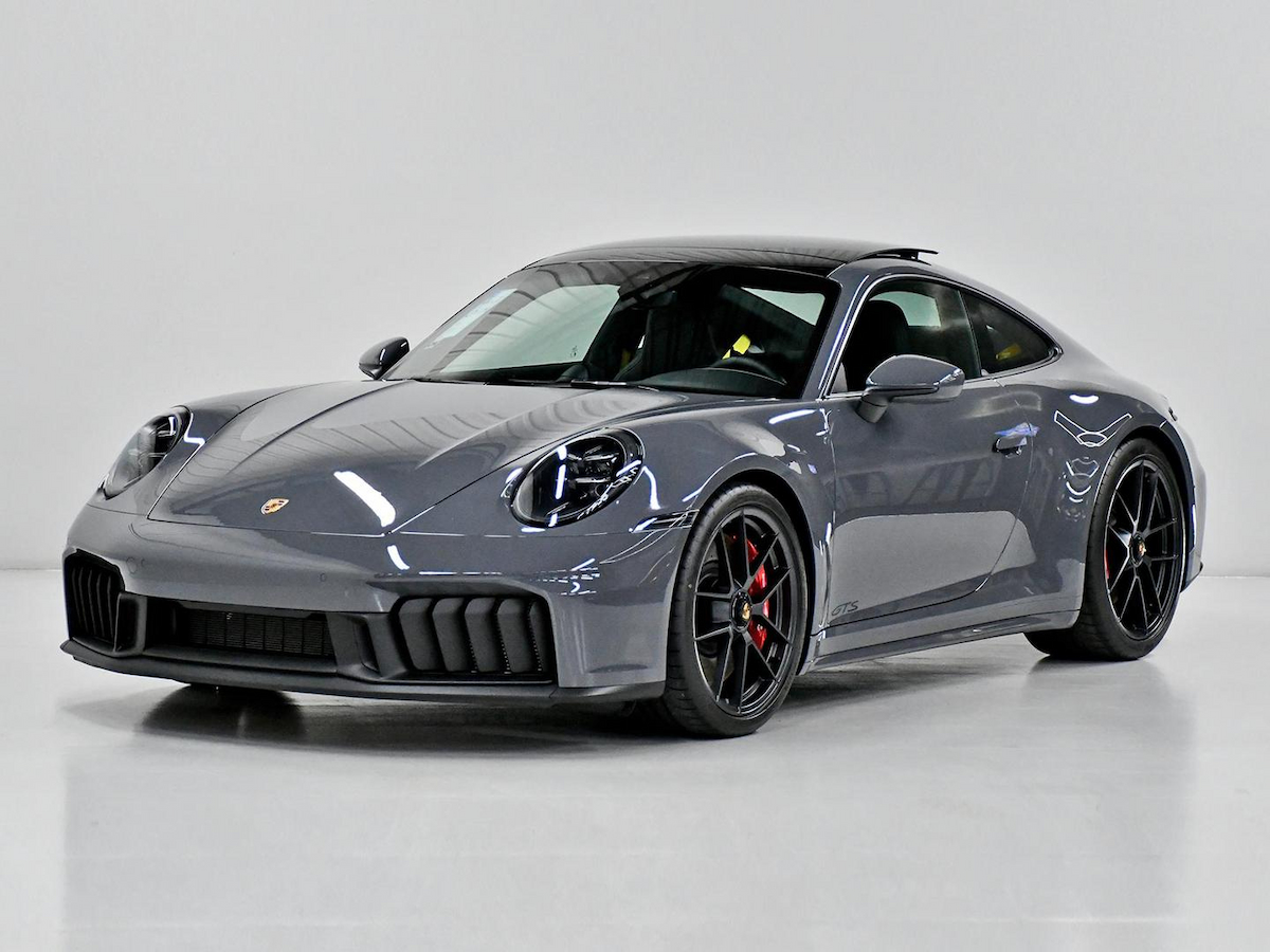 Foto do veículo PORSCHE 911  CARRERA GTS COUPE 3.6 992 2025/2026 1.595 KM R$ 1.240.000,00