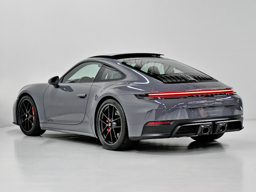 Foto do veículo PORSCHE 911  CARRERA GTS COUPE 3.6 992 2026 1.595 KM 1.240.000,00