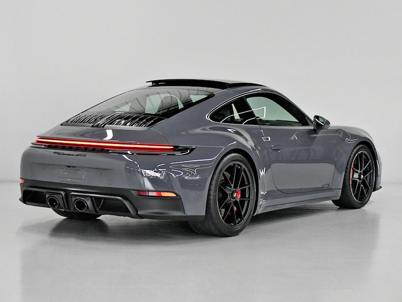 Foto do veículo PORSCHE 911  CARRERA GTS COUPE 3.6 992 2026 1.595 KM 1.240.000,00