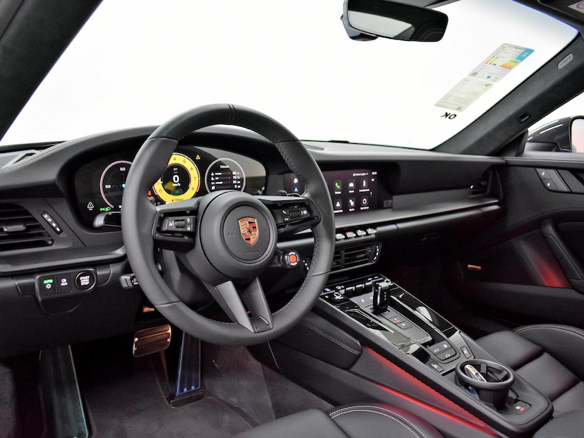 Foto do veículo PORSCHE 911  CARRERA GTS COUPE 3.6 992 2026 1.595 KM 1.240.000,00