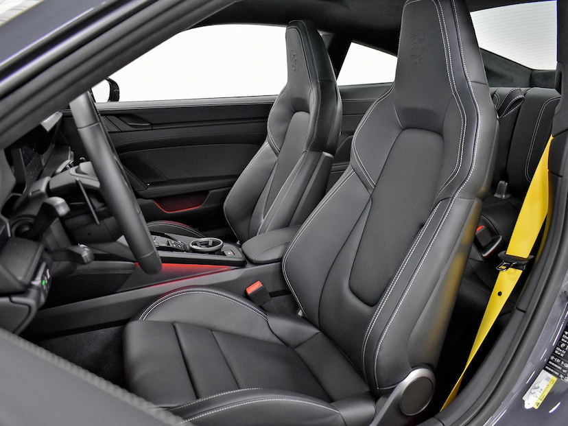 Foto do veículo PORSCHE 911  CARRERA GTS COUPE 3.6 992 2026 1.595 KM 1.240.000,00
