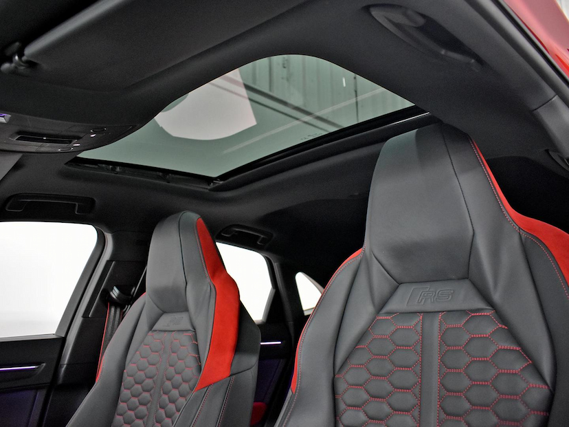 Foto do veículo AUDI RS Q3 RSQ3 SPORTBACK S-TRONIC QUATTRO 2022 26.025 KM 425.000,00