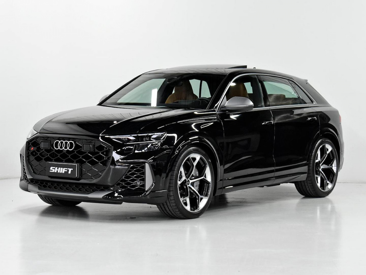 Foto do veículo AUDI RS Q8  PERFOMANCE TFSI 2026/2026 340 KM R$ 1.230.000,00