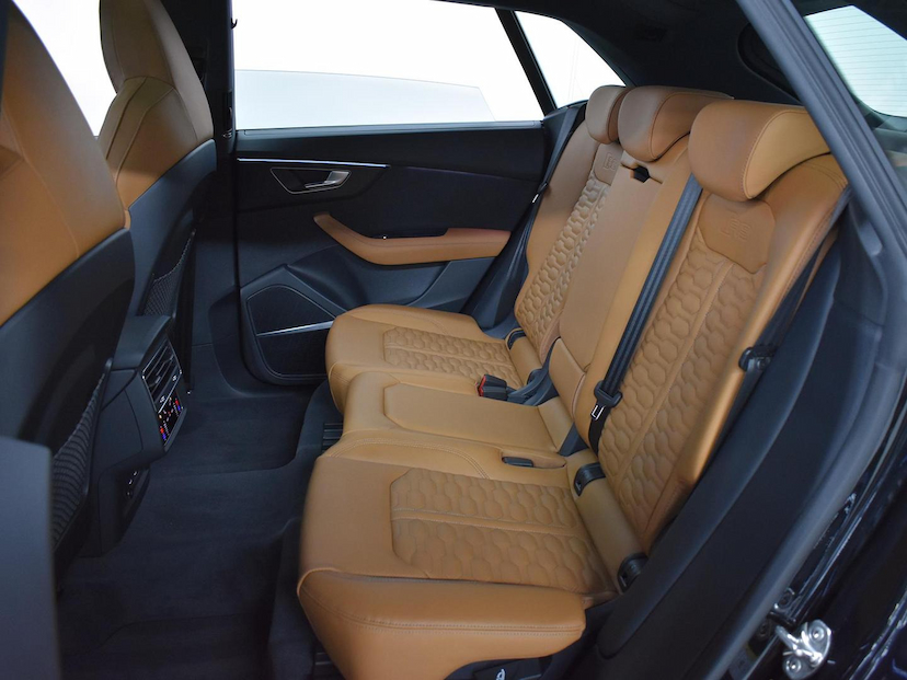 Foto do veículo AUDI RS Q8  PERFOMANCE TFSI 2026 340 KM 1.230.000,00
