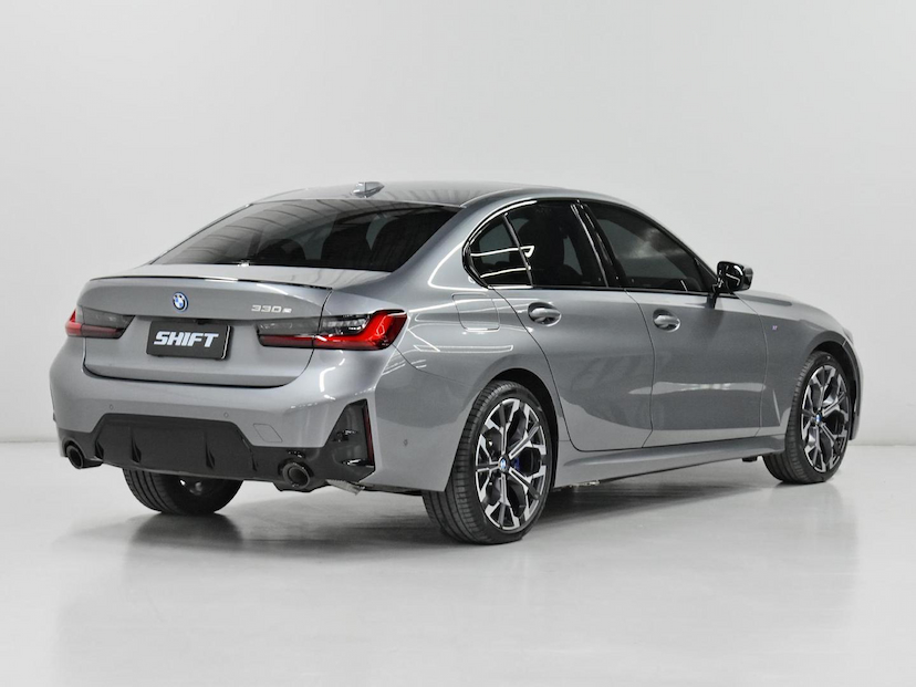Foto do veículo BMW 330I 330E M SPORT 2.0 TURBO AUT. (HÍBRIDO) 2026 7.565 KM 395.000,00