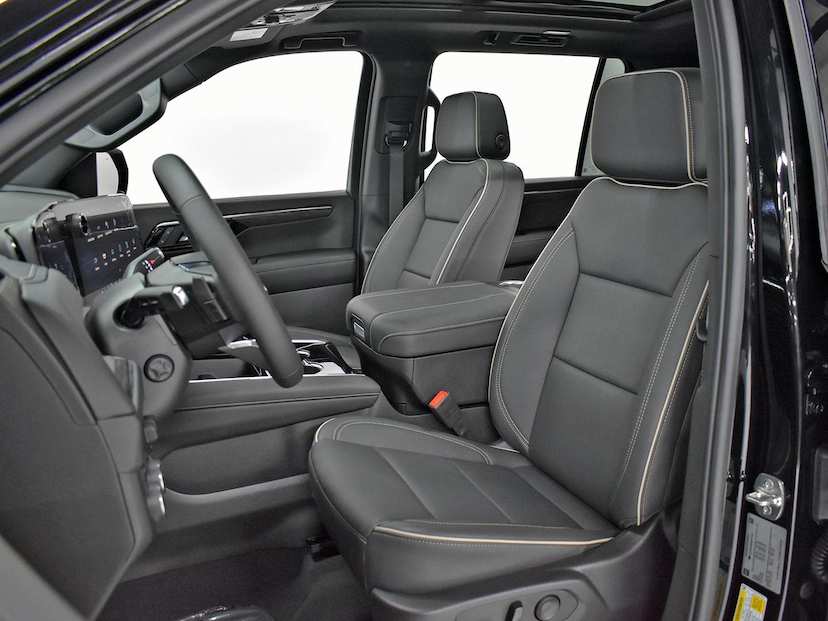 Foto do veículo CHEVROLET SUBURBAN CHEVROLET  4WD PREMIER 2025 9.995 KM 1.390.000,00
