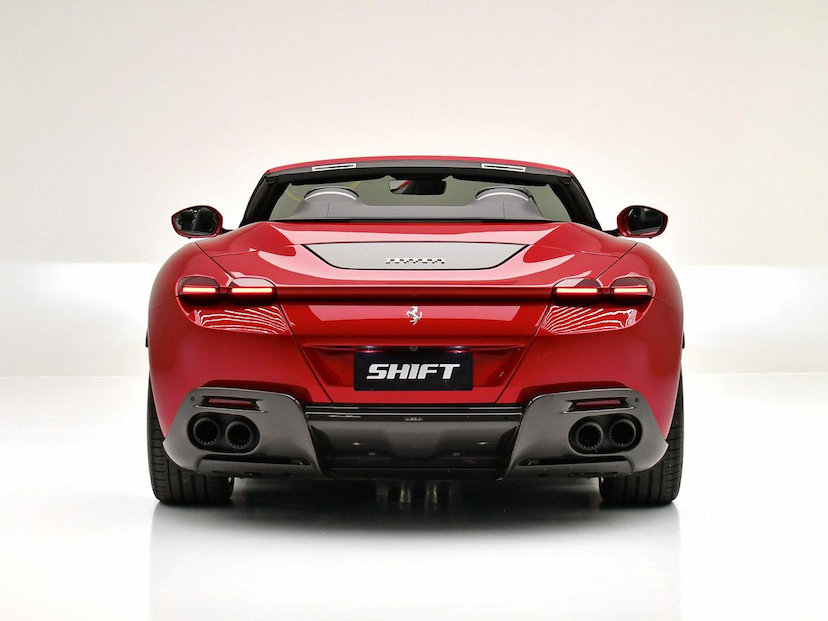 Foto do veículo FERRARI ROMA 3.9 V8 TURBO GASOLINA SPIDER F1-DCT 2025 2.200 KM R$ 3.490.000,00