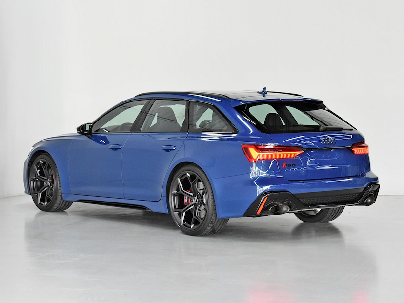 Foto do veículo AUDI RS6 RS6 4.0 AVANT.PERF TFSI QUAT.TIP.(HIB) 2026 435 KM 1.190.000,00