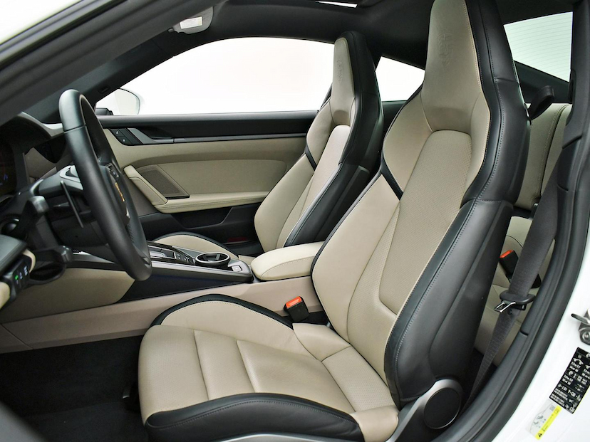 Foto do veículo PORSCHE 911  2025 2.840 KM R$ 920.000,00