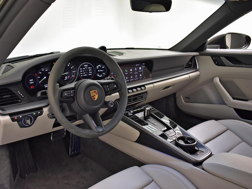 Foto do veículo PORSCHE 911  CARRERA S COUPE 3.0 (991/992) 2024 5.630 KM 890.000,00