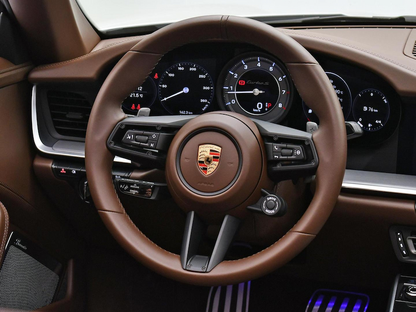 Foto do veículo PORSCHE 911  TURBO S CABRIOLET 3.6/3.8(991/992) 2024 6.430 KM 1.690.000,00
