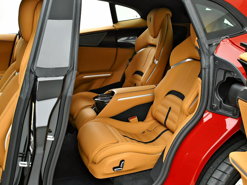 Foto do veículo FERRARI PUROSANGUE 6.5 V12 GASOLINA F1-DCT 2025 1.125 KM R$ 6.600.000,00