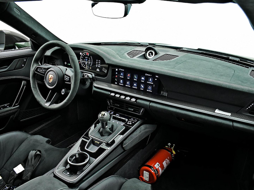 Foto do veículo PORSCHE 911  2026 240 KM R$ 2.490.000,00