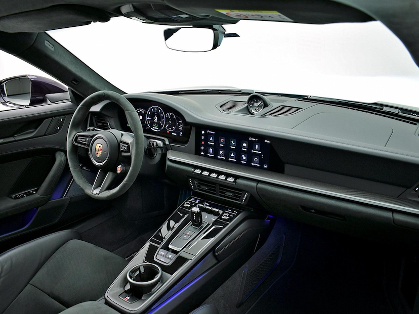 Foto do veículo PORSCHE 911 3.6 24V H6 T-HYBRID CARRERA GTS PDK 2026 3.280 KM R$ 1.490.000,00