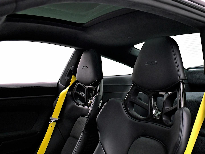 Foto do veículo PORSCHE 911 3.6 24V H6 T-HYBRID CARRERA GTS PDK 2026 3.280 KM R$ 1.490.000,00