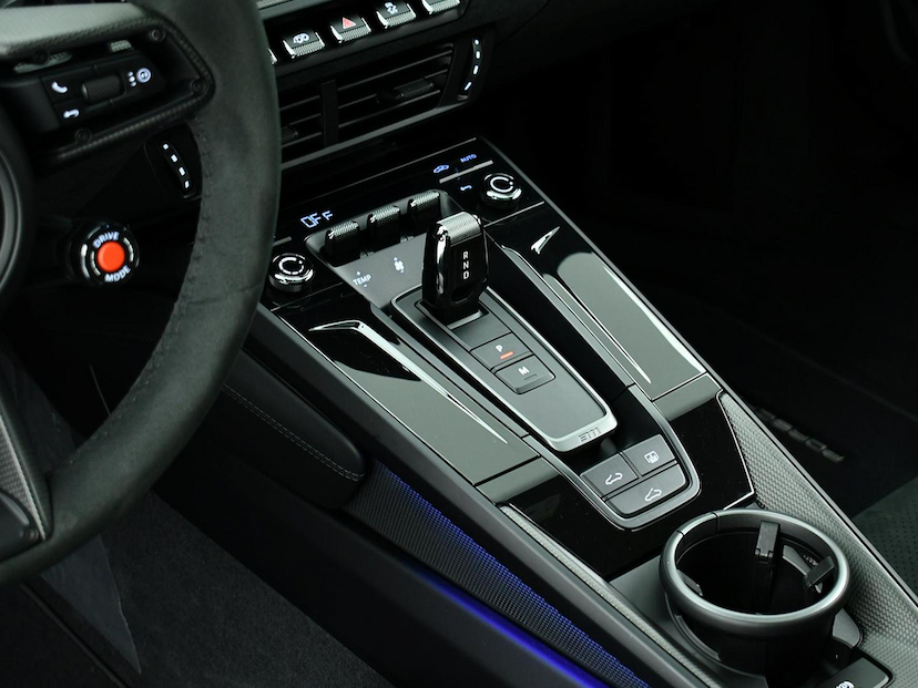 Foto do veículo PORSCHE 911 3.6 24V H6 T-HYBRID CARRERA GTS PDK 2026 3.280 KM R$ 1.490.000,00
