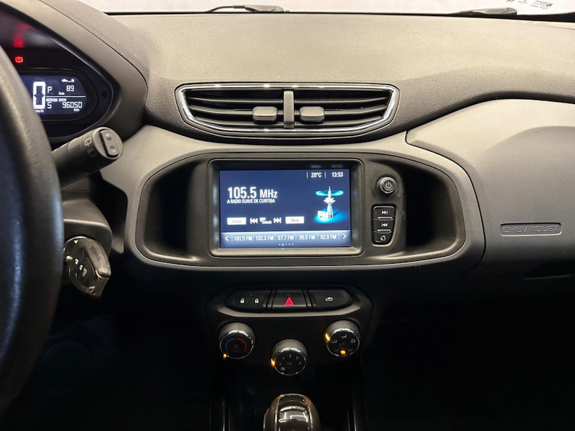 Foto do veículo CHEVROLET ONIX  LTZ 1.4 MPFI 8V 4P AUT. 2019 96.050 KM 68.900,00