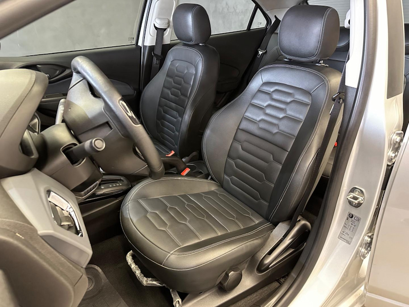 Foto do veículo CHEVROLET ONIX  LTZ 1.4 MPFI 8V 4P AUT. 2019 96.050 KM 68.900,00