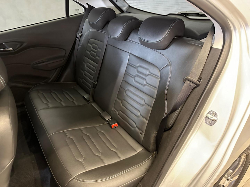 Foto do veículo CHEVROLET ONIX  LTZ 1.4 MPFI 8V 4P AUT. 2019 96.050 KM 68.900,00
