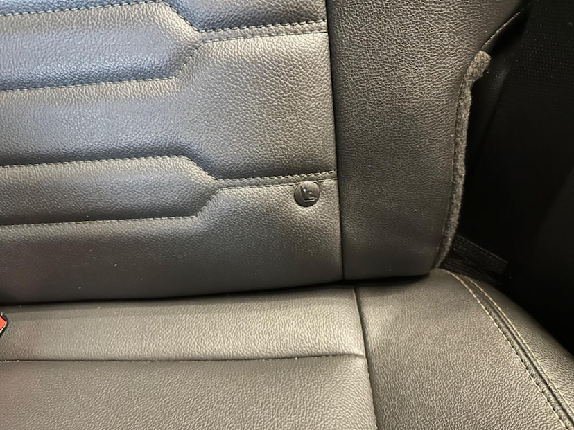 Foto do veículo CHEVROLET ONIX  LTZ 1.4 MPFI 8V 4P AUT. 2019 96.050 KM 68.900,00