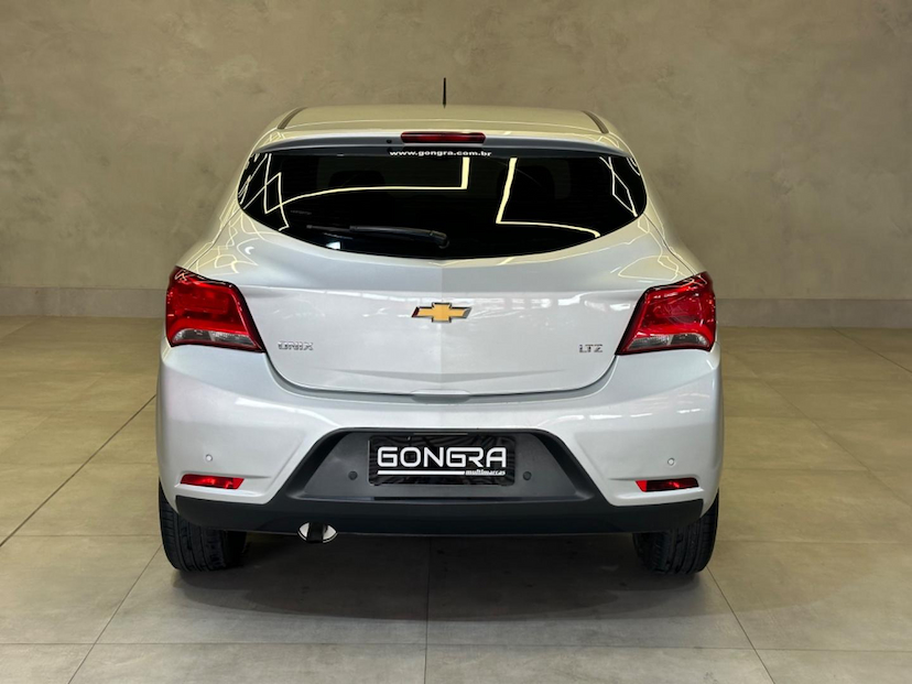 Foto do veículo CHEVROLET ONIX  LTZ 1.4 MPFI 8V 4P AUT. 2019 96.050 KM 68.900,00