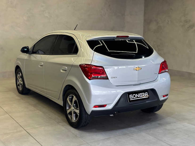 Foto do veículo CHEVROLET ONIX  LTZ 1.4 MPFI 8V 4P AUT. 2019 96.050 KM 68.900,00