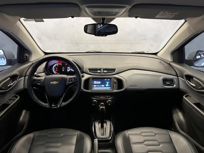 Foto do veículo CHEVROLET ONIX  LTZ 1.4 MPFI 8V 4P AUT. 2019 96.050 KM 68.900,00
