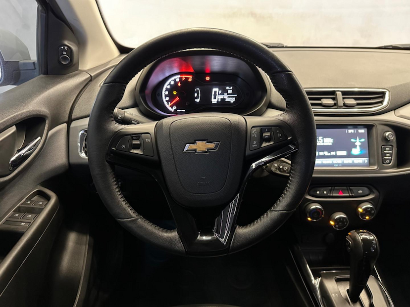 Foto do veículo CHEVROLET ONIX  LTZ 1.4 MPFI 8V 4P AUT. 2019 96.050 KM 68.900,00