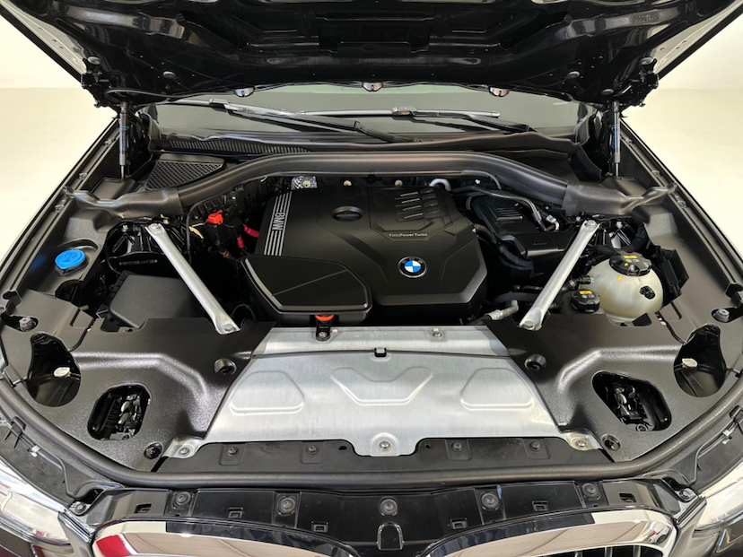 Foto do veículo BMW X4  XDRIVE30I 2020 41.500 KM 309.900,00