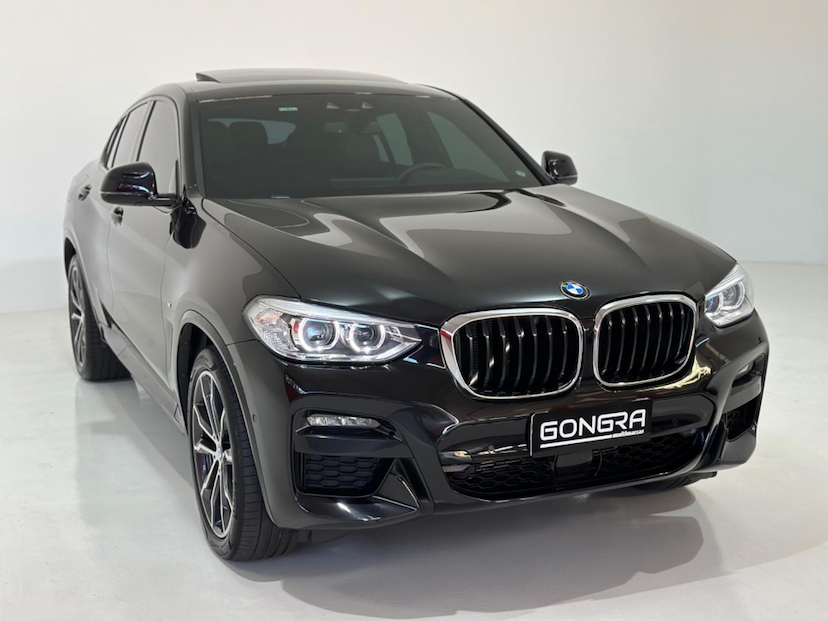 Foto do veículo BMW X4  XDRIVE30I 2020 41.500 KM 309.900,00
