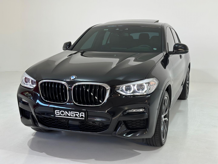 Foto do veículo BMW X4  XDRIVE30I 2020 41.500 KM 309.900,00