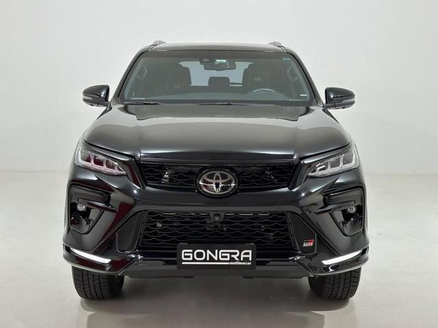 Foto do veículo TOYOTA HILUX SW4  GRS 4X4 2.8 2022 21.186 KM 389.900,00