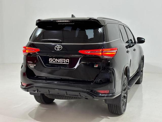 Foto do veículo TOYOTA HILUX SW4  GRS 4X4 2.8 2022 21.186 KM 389.900,00