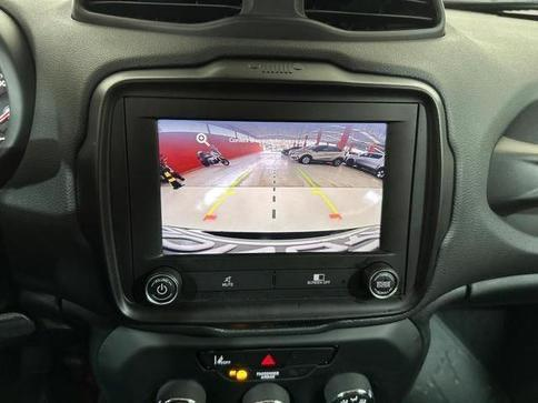 Foto do veículo JEEP RENEGADE  SPORT T270 FLEX 2022 15.487 KM 109.900,00