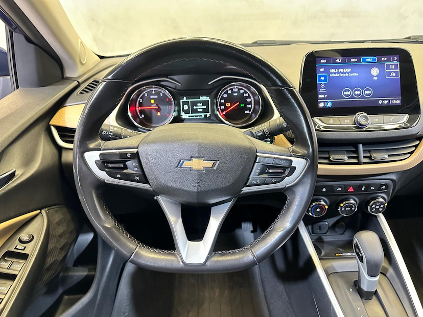 Foto do veículo CHEVROLET ONIX  10TAT PR2 2023 71.179 KM 83.900,00