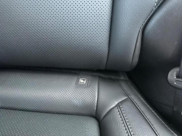 Foto do veículo JEEP COMPASS  LONG TF 2022 24.066 KM 136.900,00