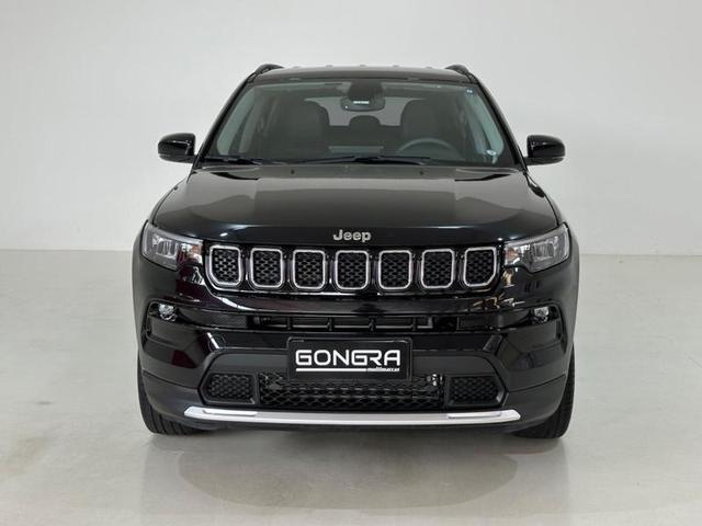 Foto do veículo JEEP COMPASS  LONG TF 2022 24.066 KM 136.900,00